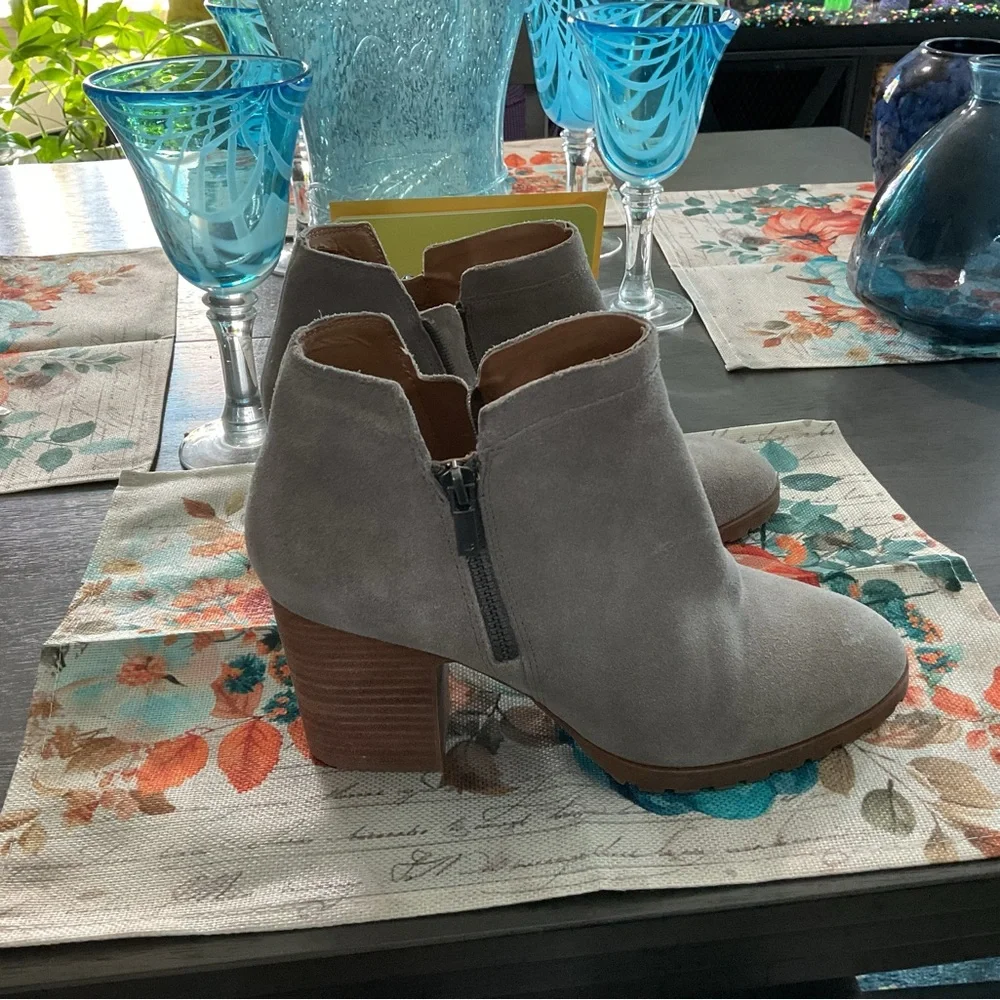 Lucky Brand Suede Heeled Boots - Picture 4 of 5